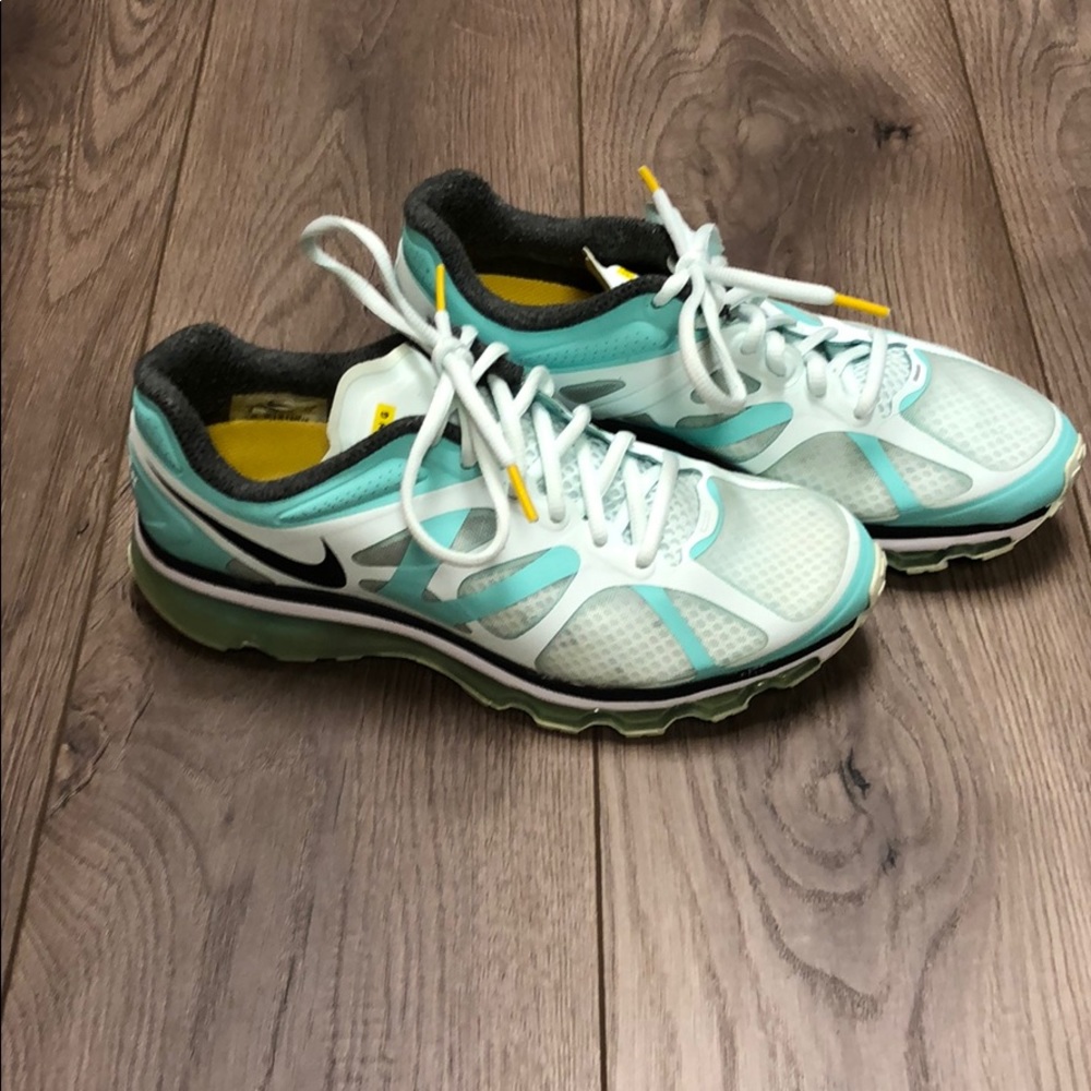 Nike Livestrong Limited Edition Air Max